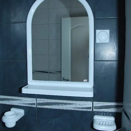 Nova בית הארחה 3*